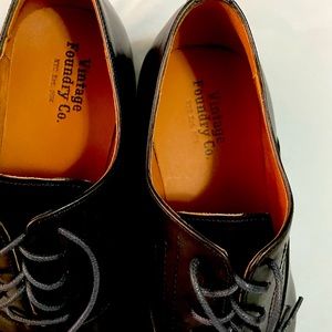 Men dress shoes size 8 new without tags no box